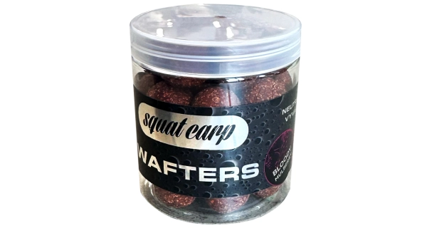 SQUAT CARP - Vyvážené boilies Wafters Bloody Mulberry 20 mm