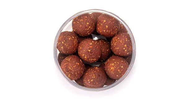 SQUAT CARP - Vyvážené boilies Wafters Bloody Mulberry 24 mm