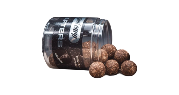 SQUAT CARP - Vyvážené boilies Wafters Calanus 24 mm