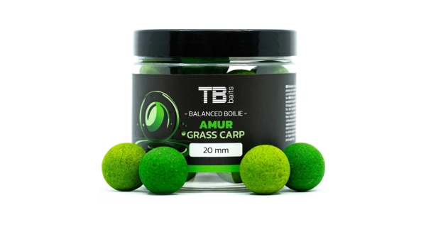 TB BAITS - Vyvážené boilies Balanced + Atraktor Amur 20 mm 100 g