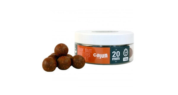THE ONE - Vyvážené boilie Hook Bait Wafters Soluble 20 mm 150 g Red