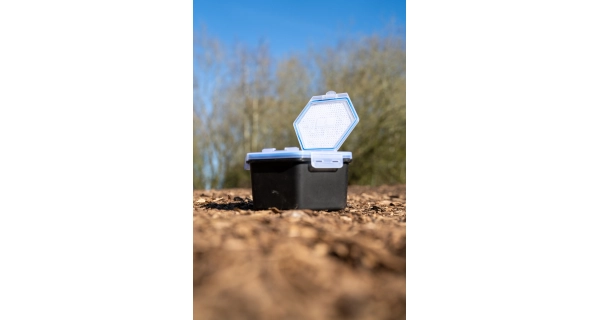 ZEBCO - Škatuľka na nástrahy Secure-Lock Bait Box 1,5 l
