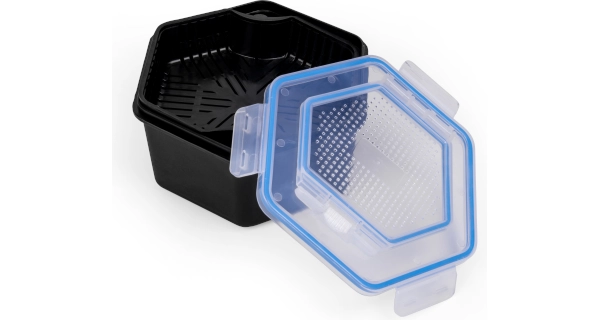 ZEBCO - Škatuľka na nástrahy so sitkom Secure-Lock Bait Box And Sieve 2 l