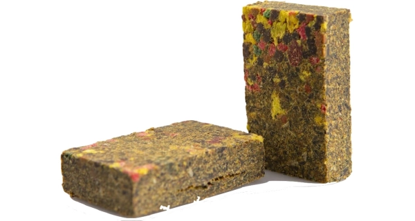 ZFISH - Zakrmovacie brikety Strawberry Hemp 220 g